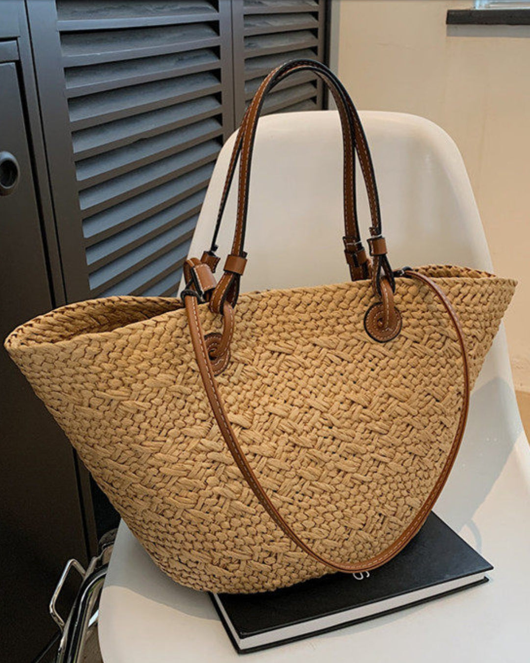 Olivia Straw Raffia Bag