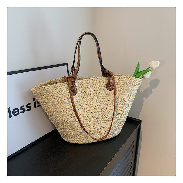 Olivia Straw Raffia Bag